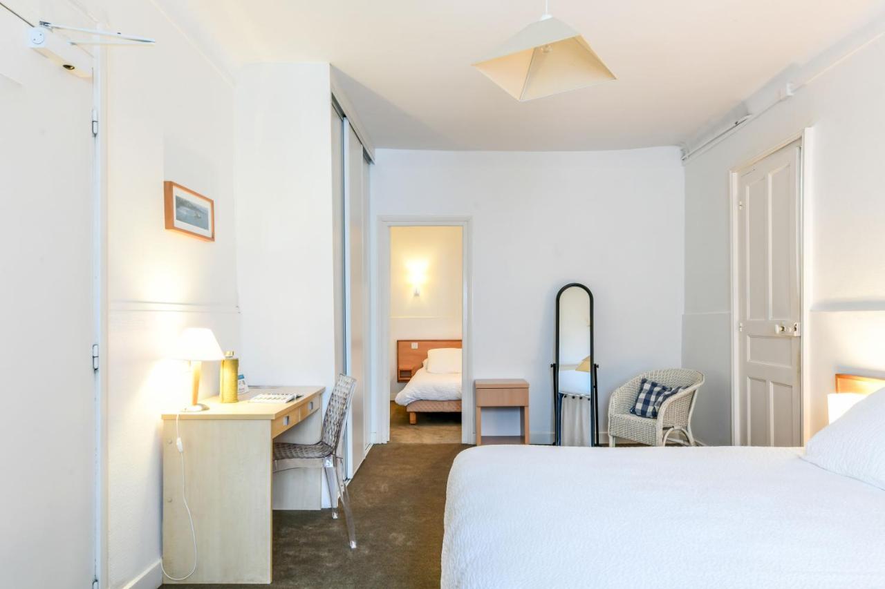 Family Room (Connecting Rooms),1421310240:JPEG